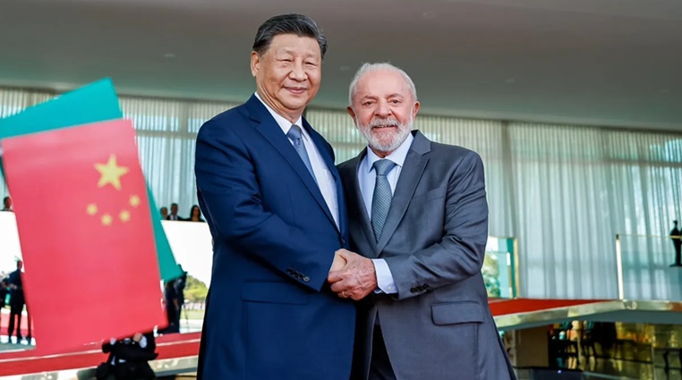 Lula e Xi Jinping discutem ampliação de parceria estratégica entre Brasil e China