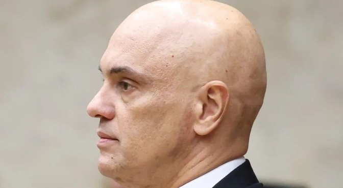 Moraes afirma que não cederá à pressão de Trump e critica “falsas narrativas” sobre o STF