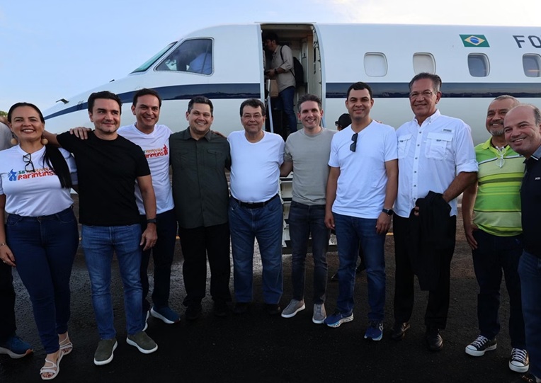Autoridades usam aviões da FAB para ida ao Festival de Parintins; Barroso justifica agenda oficial